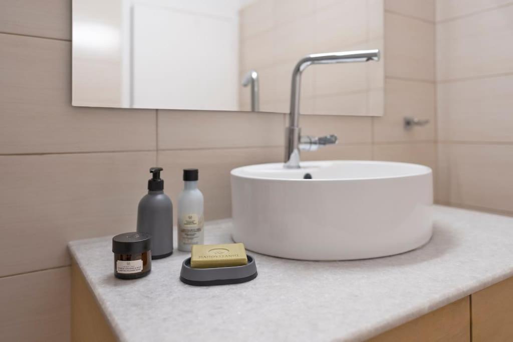 'Core' Modern Living Apartment, Rhodes Center Rhodes City Bagian luar foto