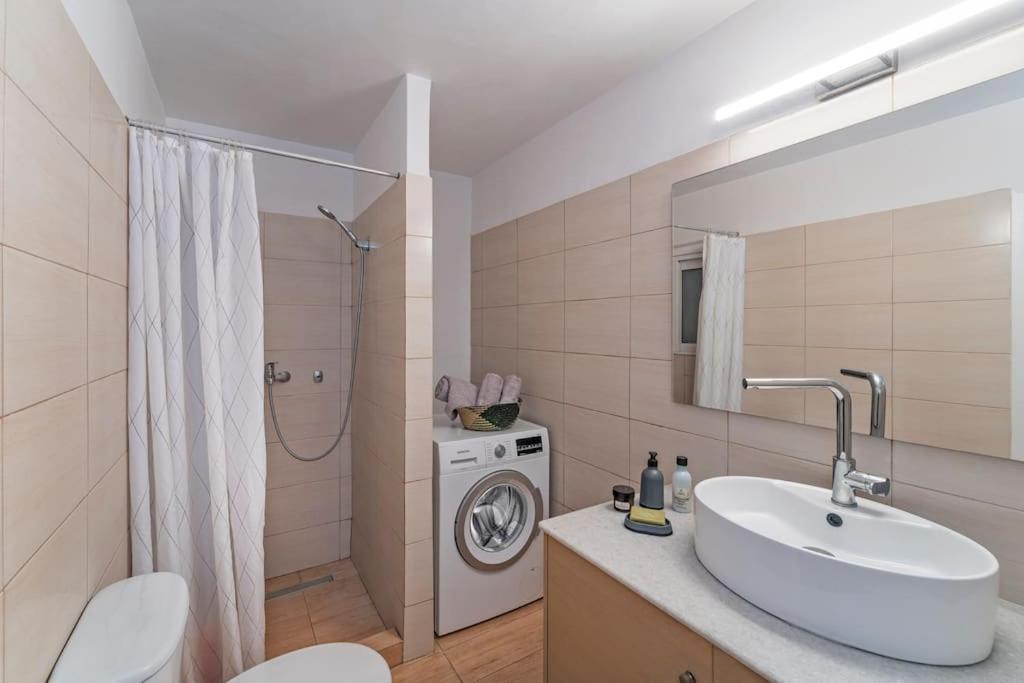 'Core' Modern Living Apartment, Rhodes Center Rhodes City Bagian luar foto
